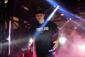 一步一个脚印！杨瀚森单场9分后NBA生涯得分来到18分 和周琦差6分图片